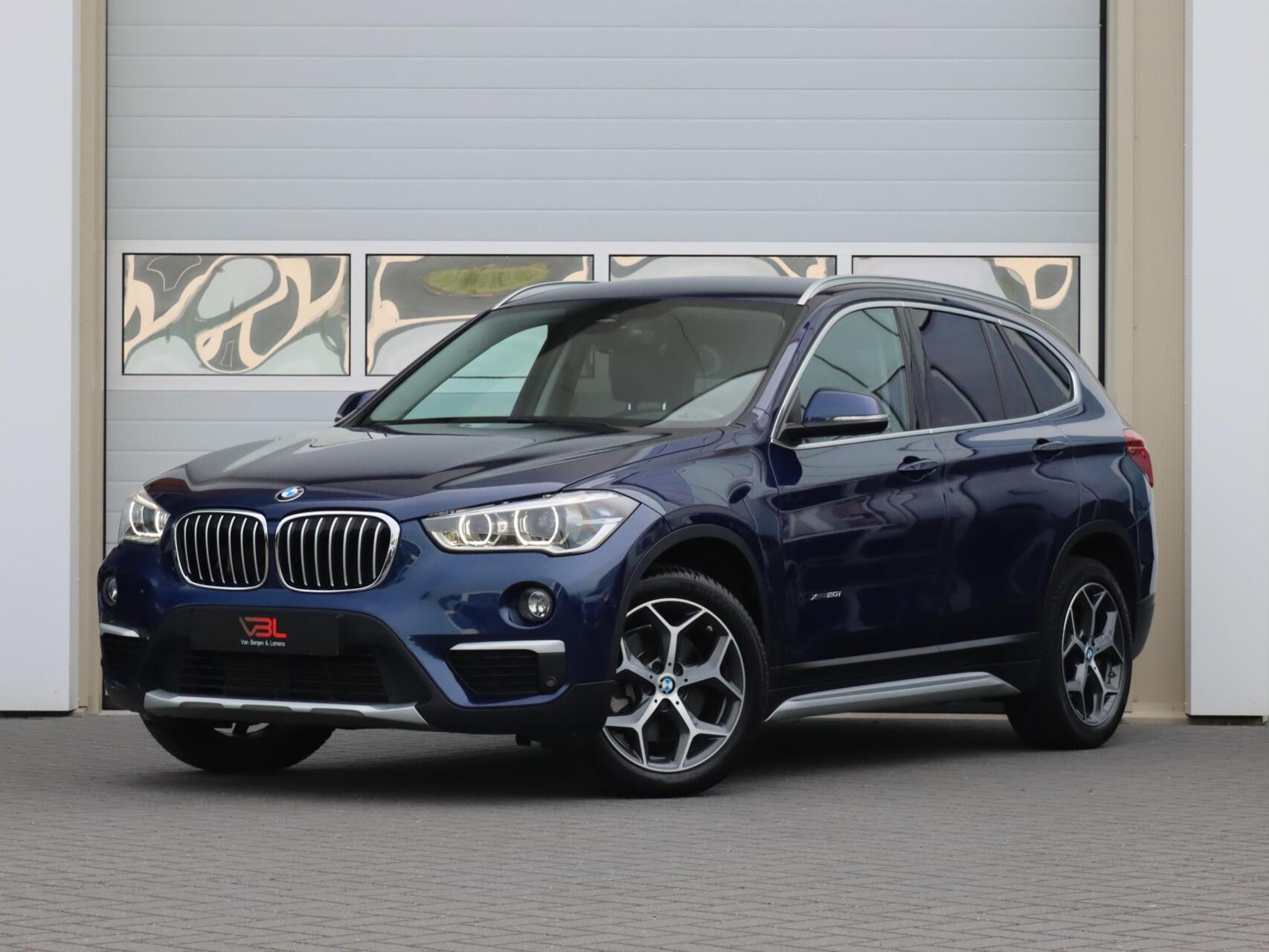 Foto van BMW X1 Xdrive20i