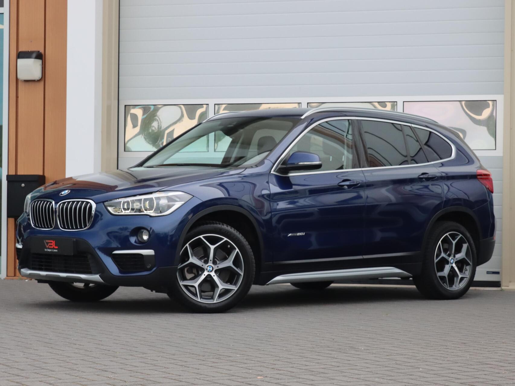 Foto van BMW X1 Xdrive20i
