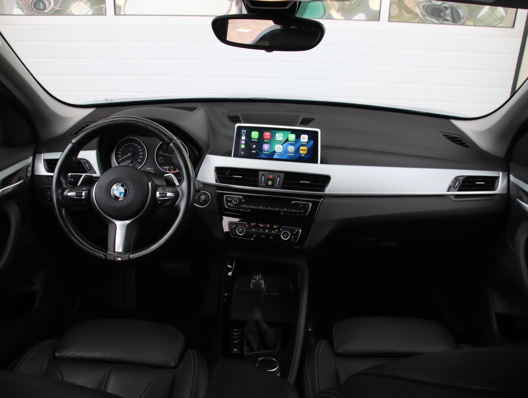 Foto van BMW X1 Xdrive20i