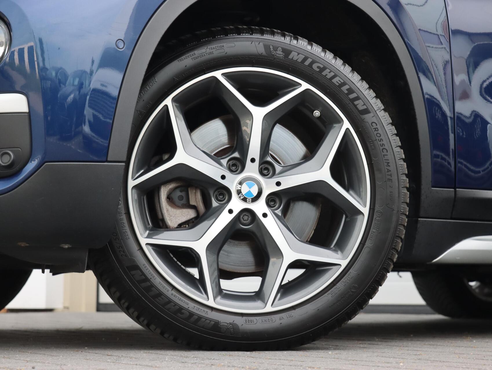 Foto van BMW X1 Xdrive20i
