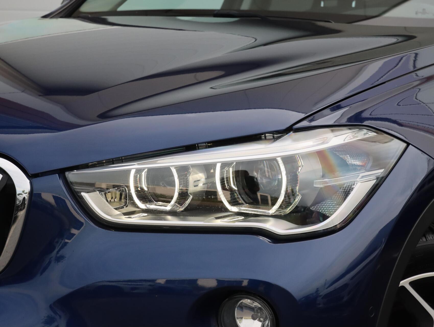 Foto van BMW X1 Xdrive20i