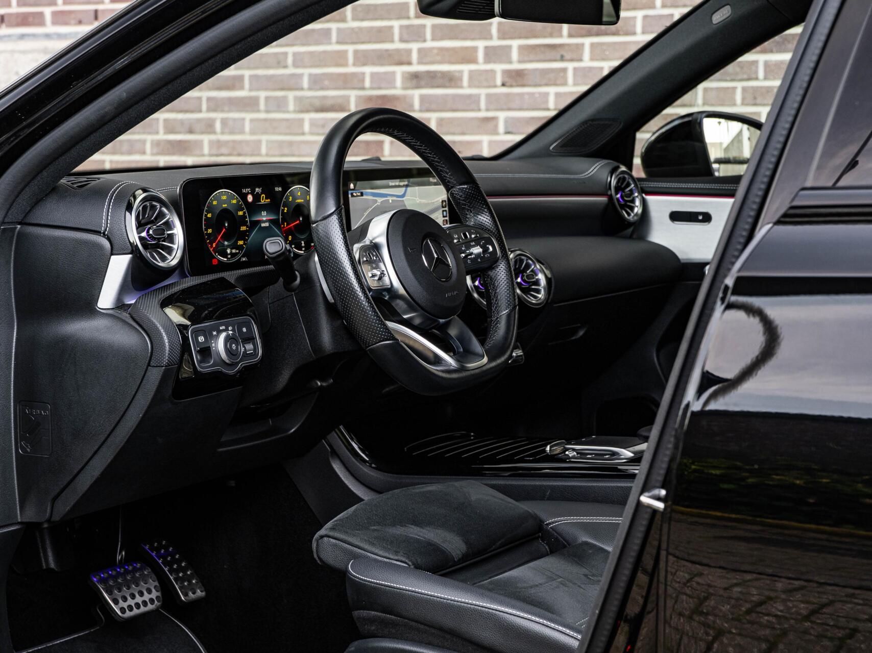 Foto van Mercedes-Benz A 200