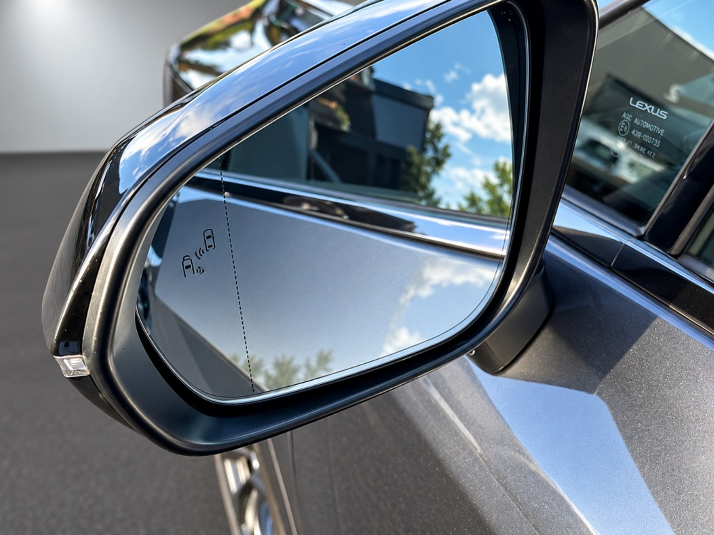 Foto van Lexus Lexus Rx500h
