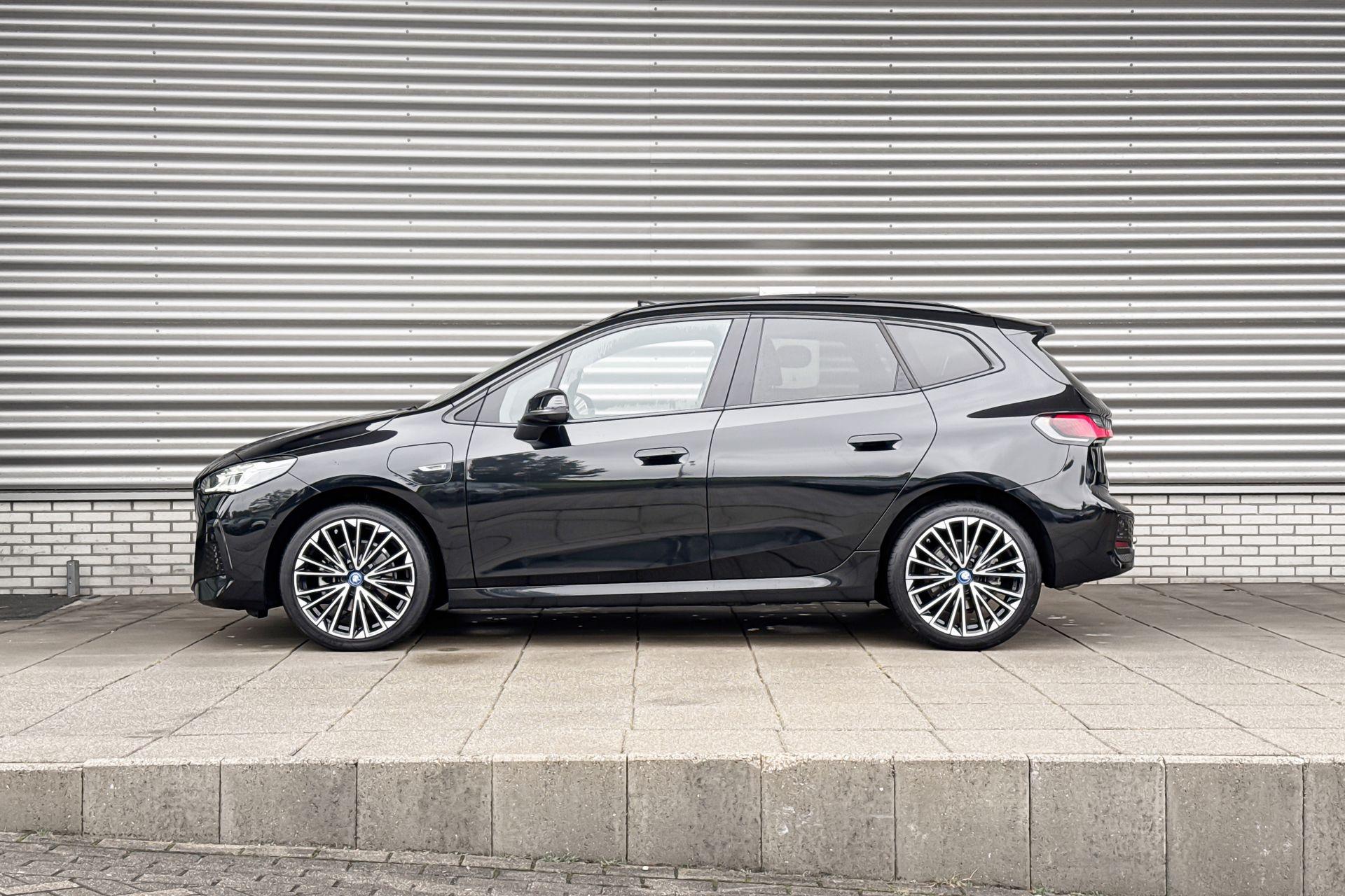 Foto van BMW 225e xDrive Active Tourer