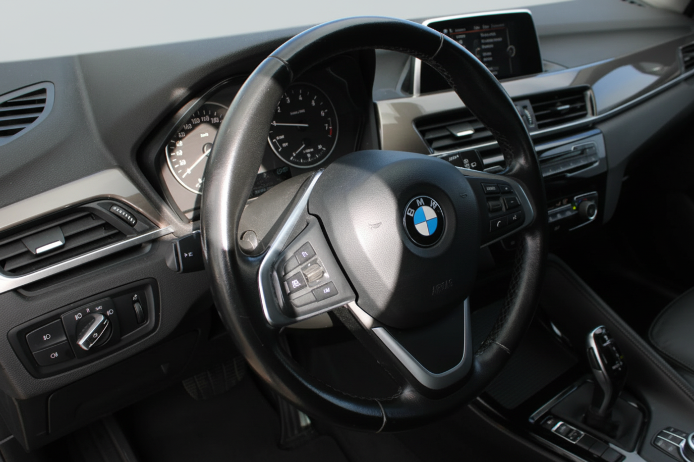 Foto van BMW X1 Sdrive18i