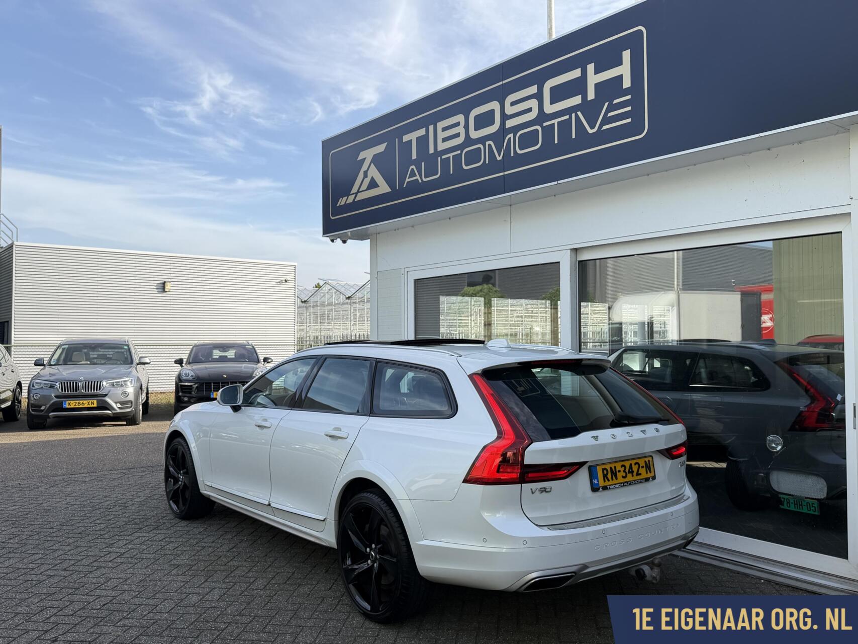 Foto van Volvo V90 Cross Country
