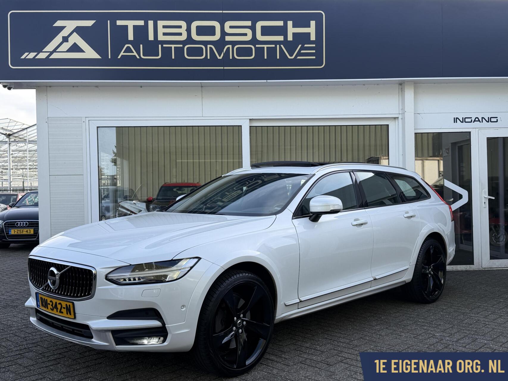 Volvo V90 Cross Country 2.0 T5 AWD PRO PANORAMA 360 gr CAM 2018 - voorkant