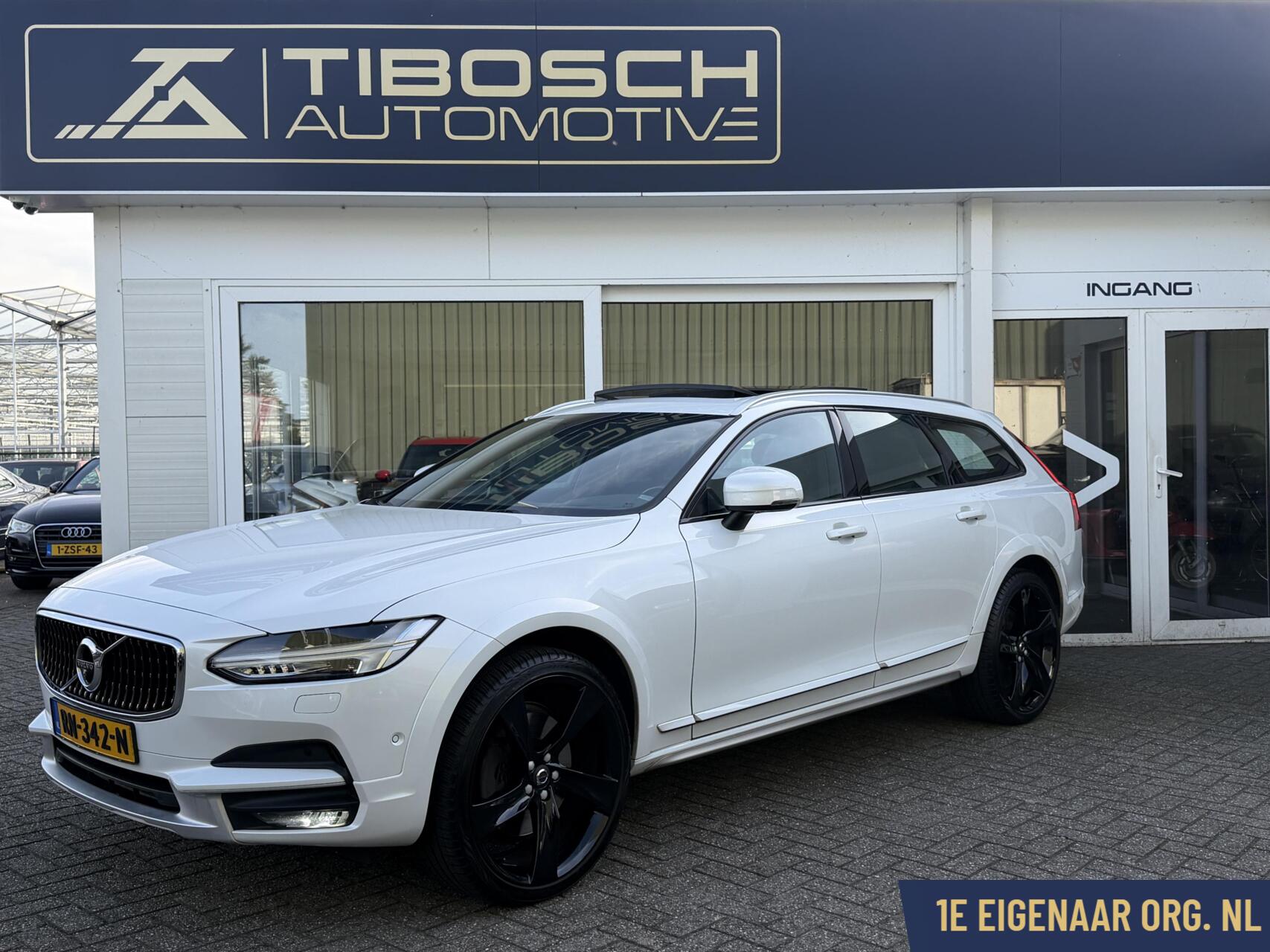 Foto van Volvo V90 Cross Country