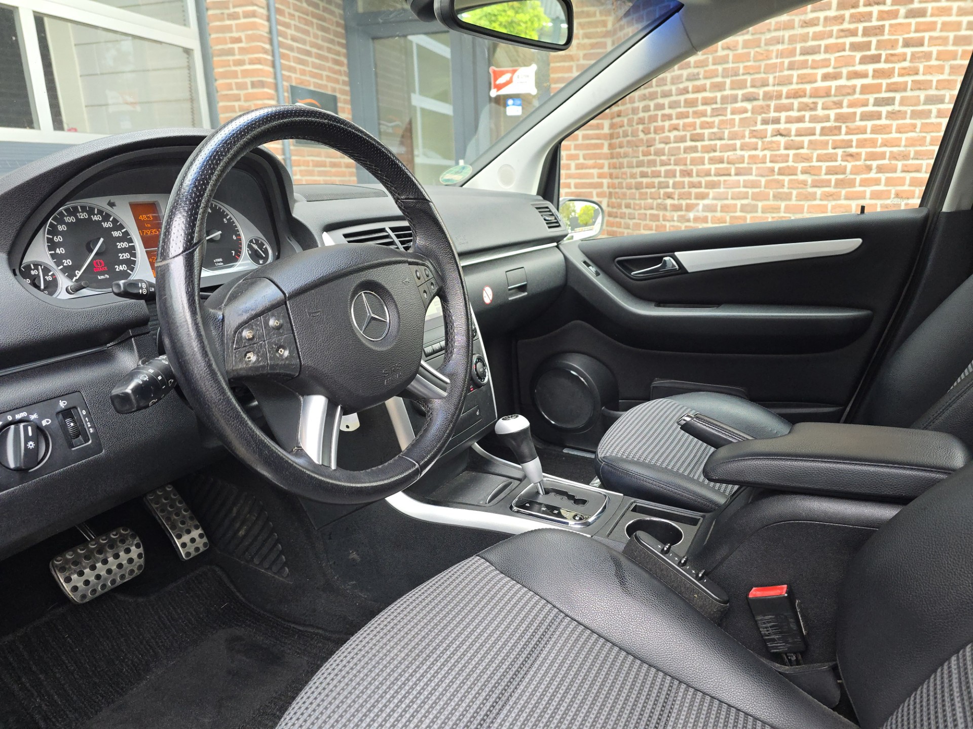 Foto van Mercedes-Benz B 170
