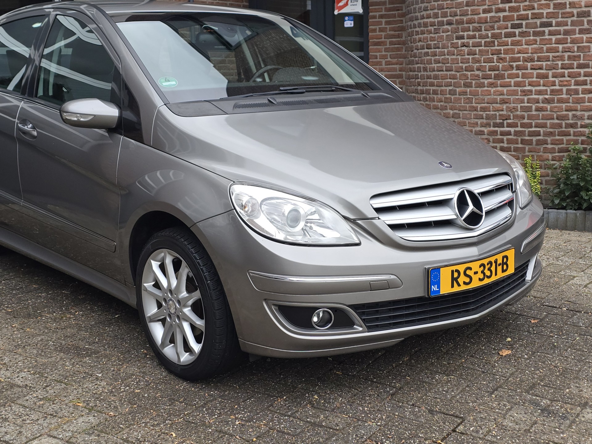 Foto van Mercedes-Benz B 170