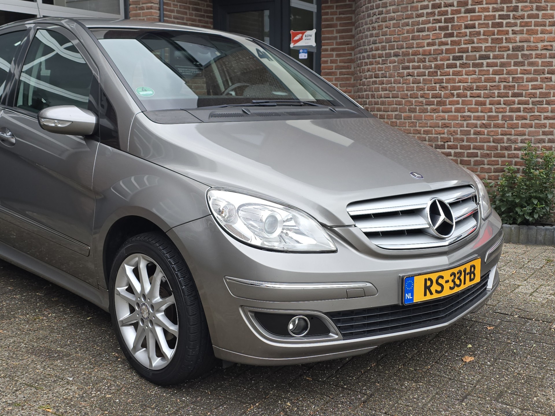 Foto van Mercedes-Benz B 170
