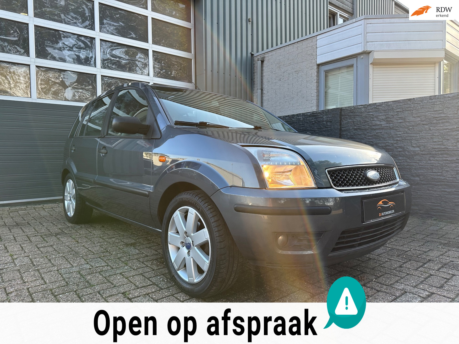 Ford Fusion 1.6-16V Luxury 2003 - voorkant