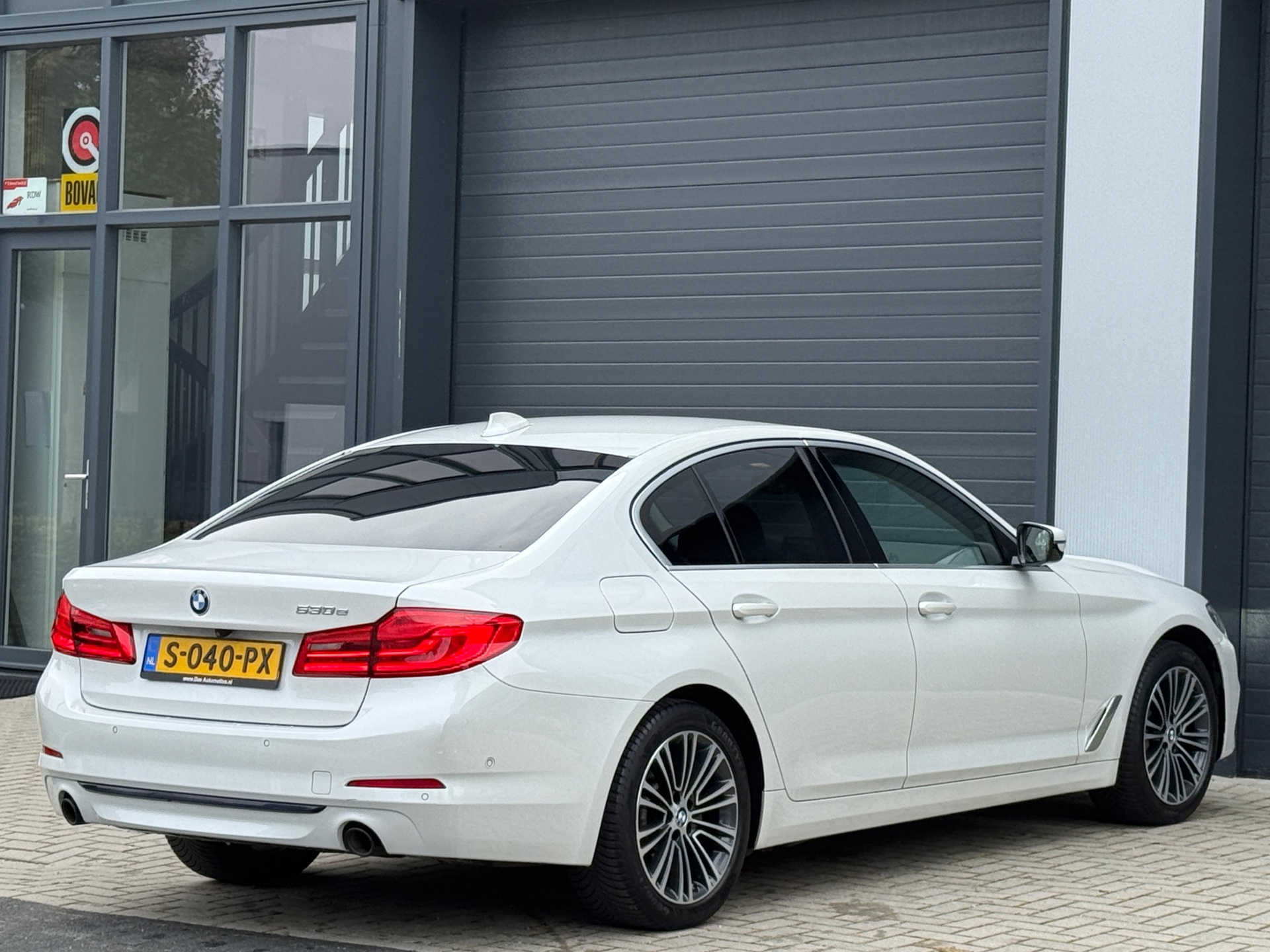 Foto van BMW 530e Iperformance