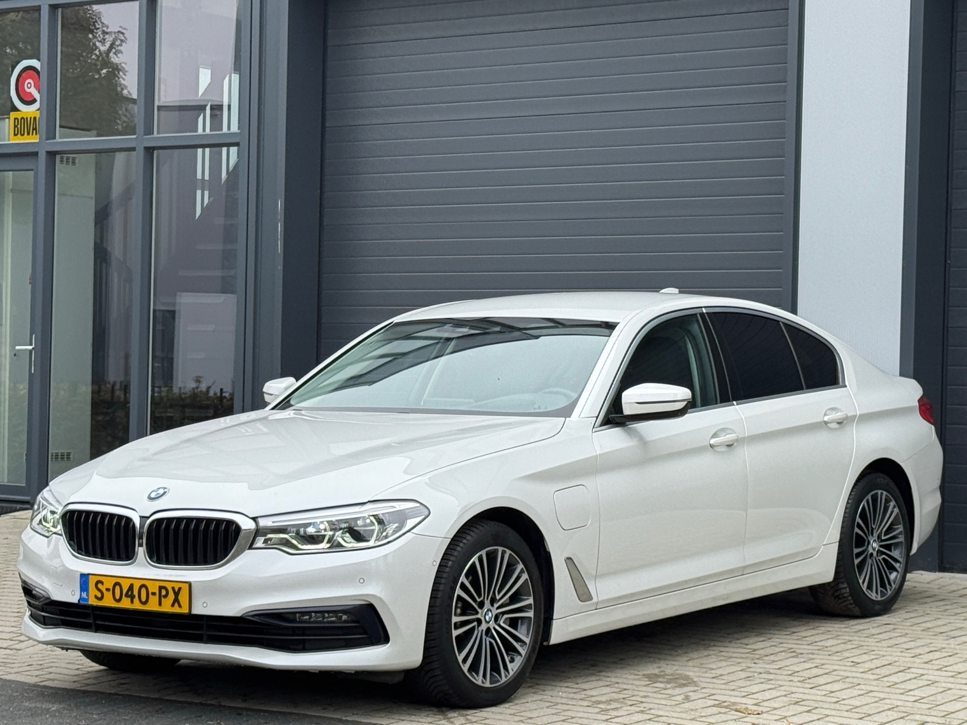Foto van BMW 530e Iperformance