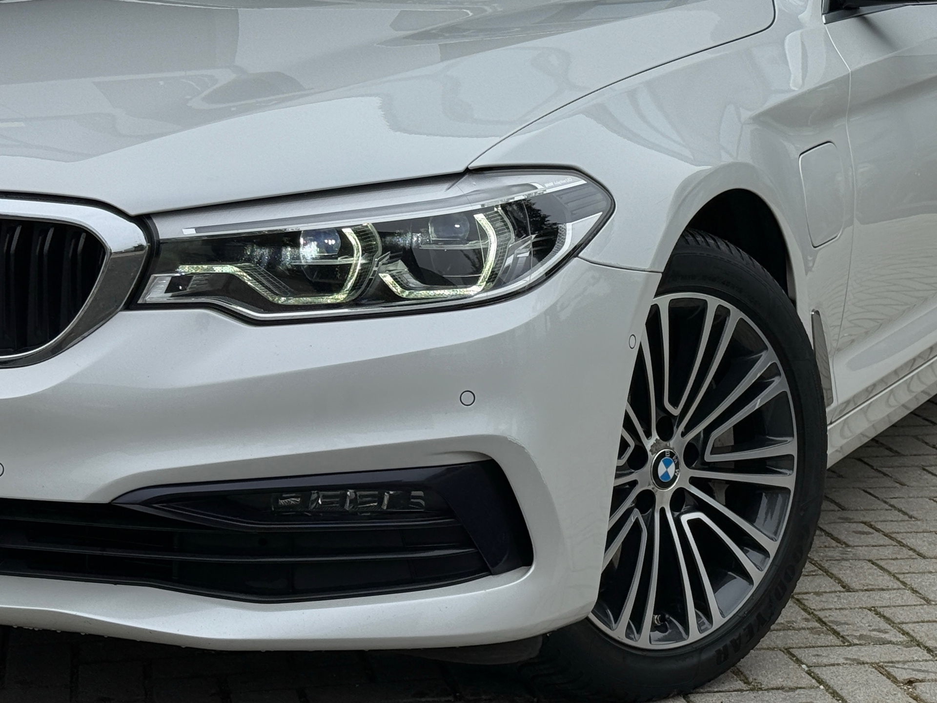 Foto van BMW 530e Iperformance