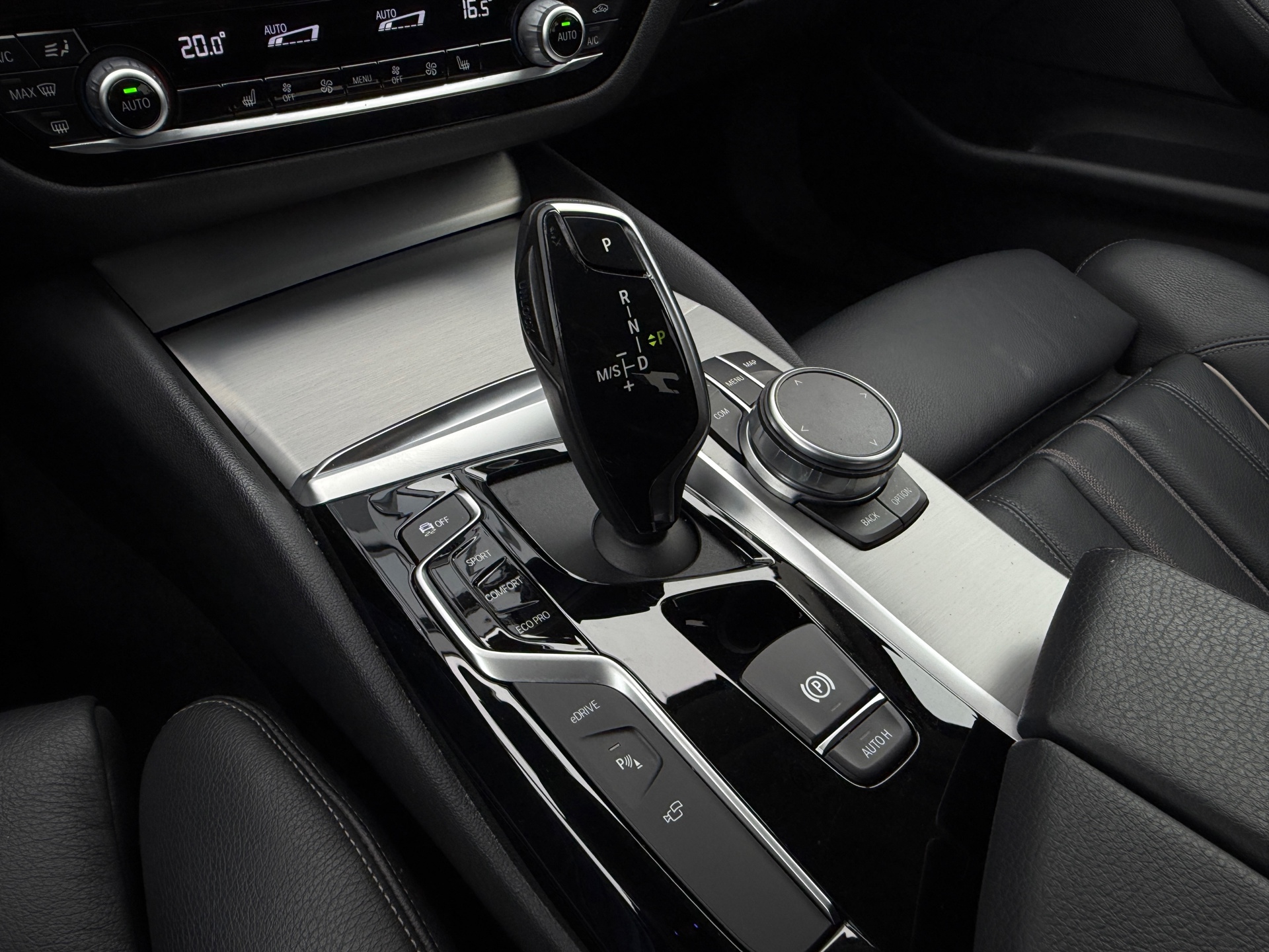 Foto van BMW 530e Iperformance