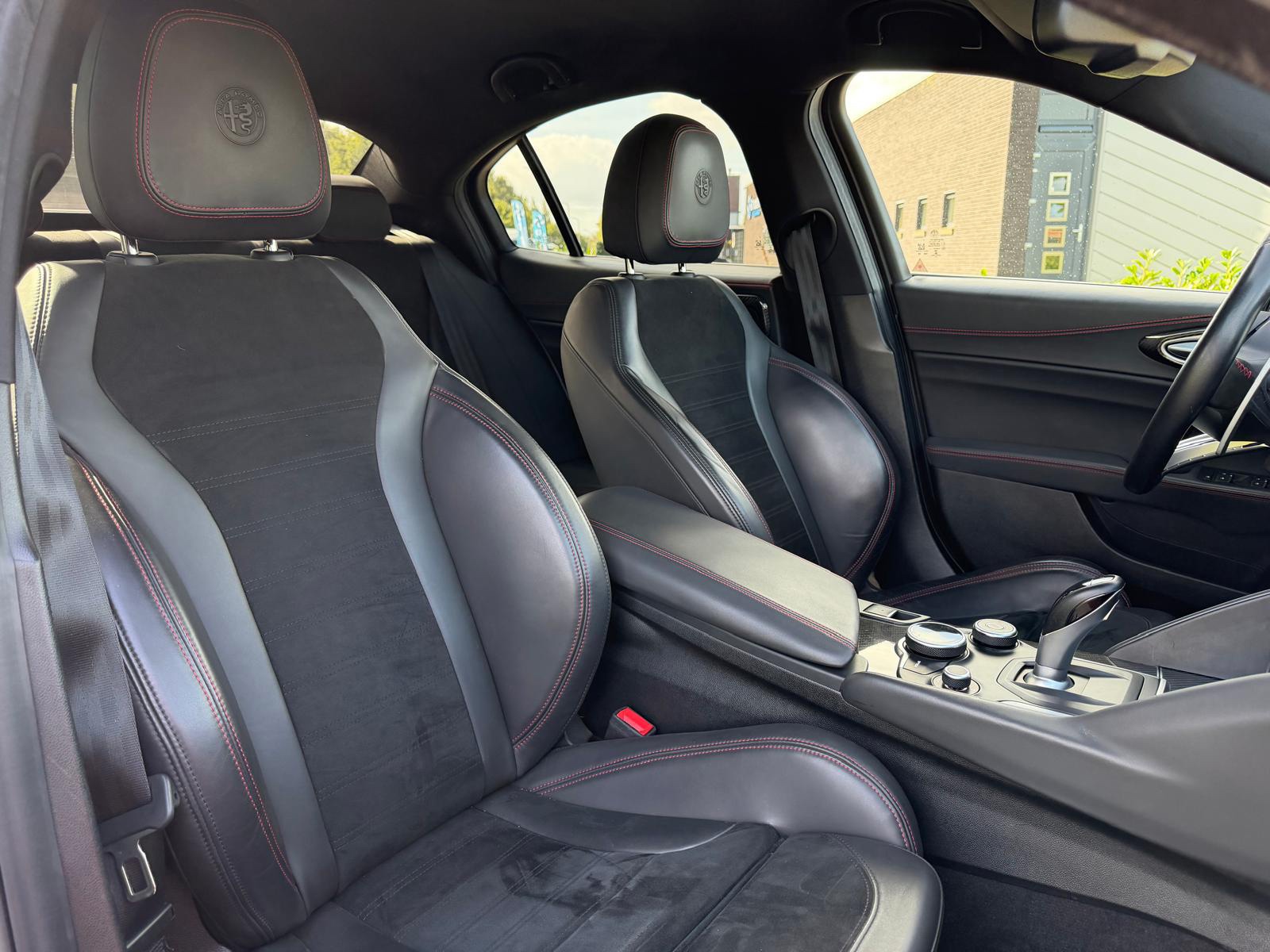Foto van Alfa Romeo Giulia Quadrifoglio