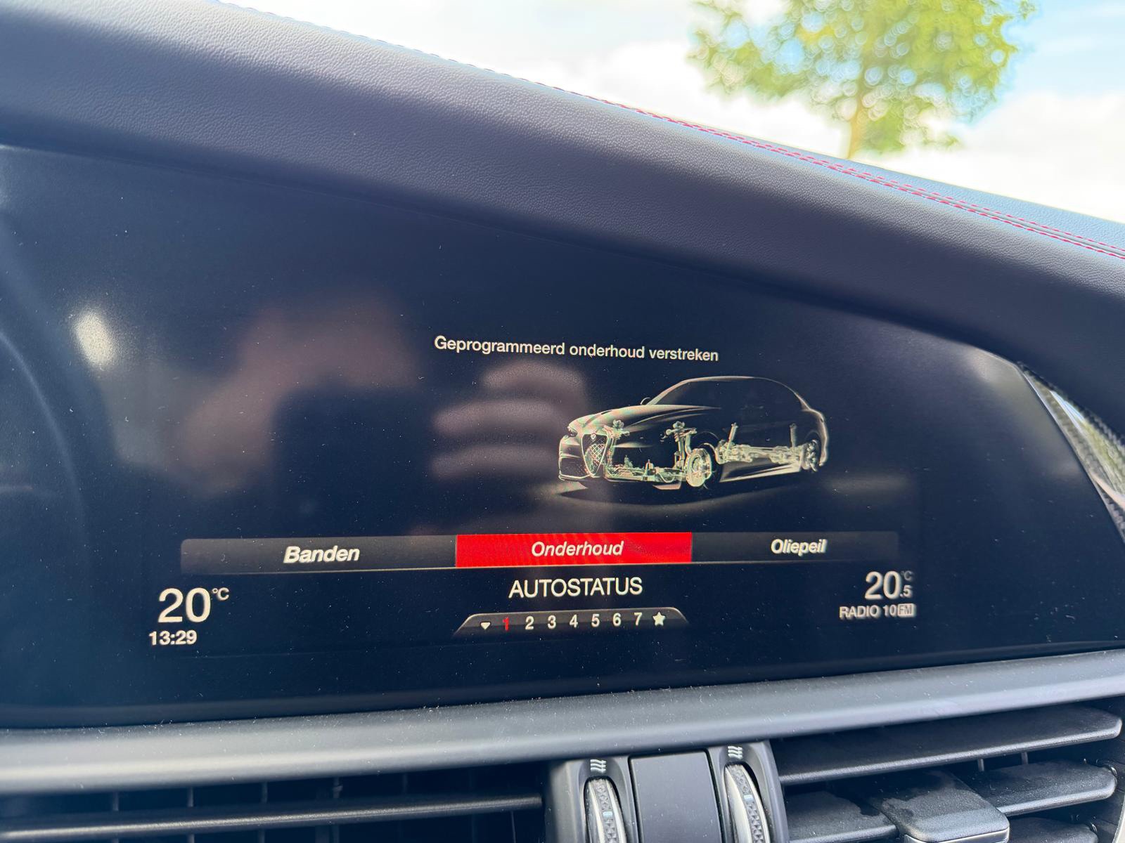 Foto van Alfa Romeo Giulia Quadrifoglio