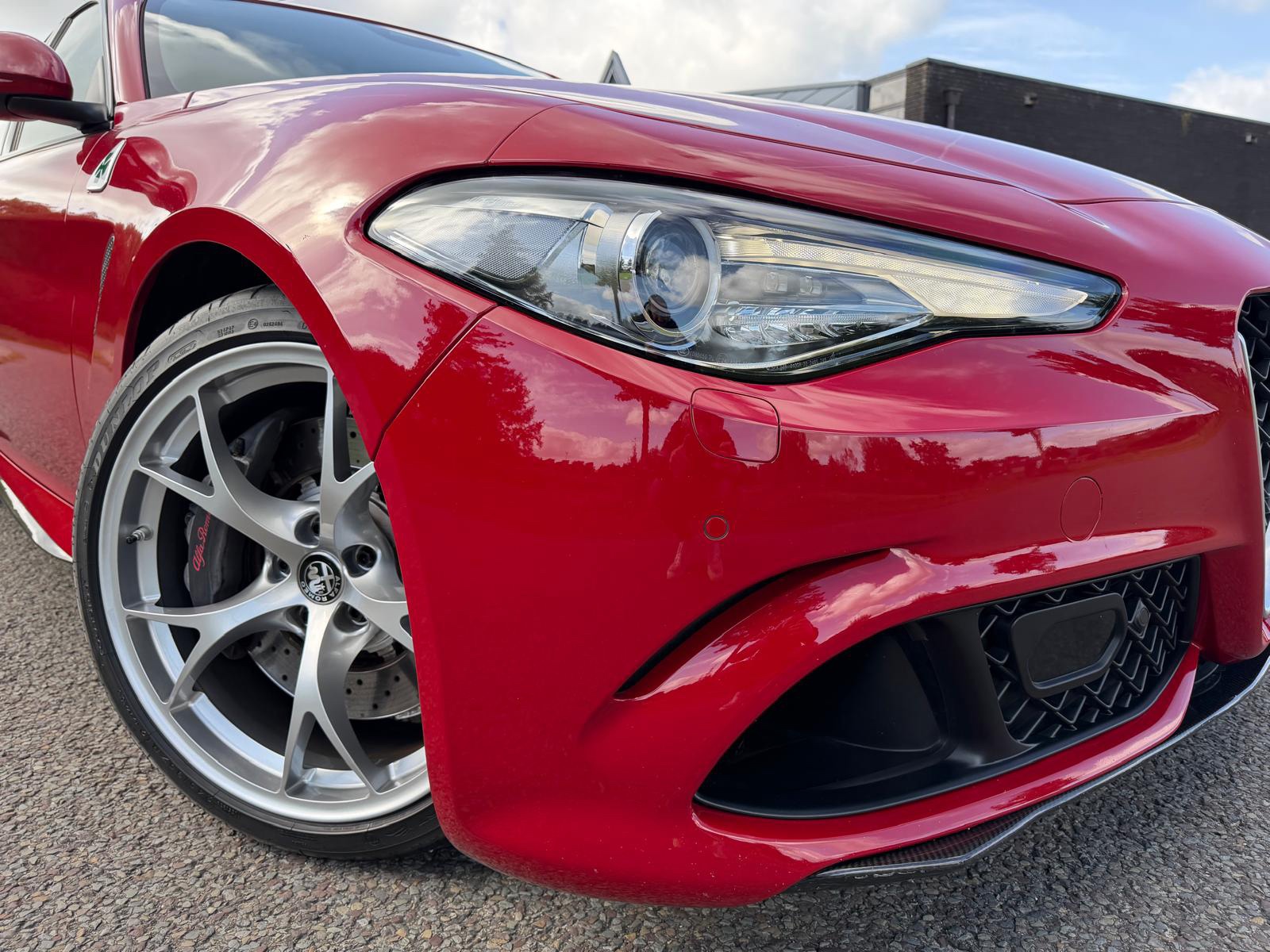 Foto van Alfa Romeo Giulia Quadrifoglio