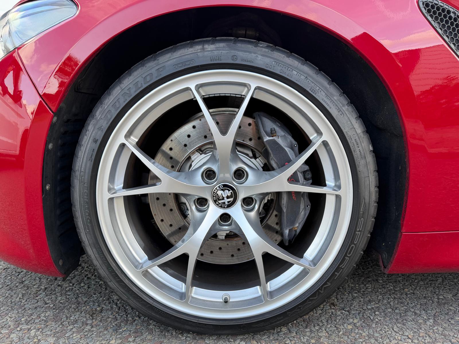 Foto van Alfa Romeo Giulia Quadrifoglio