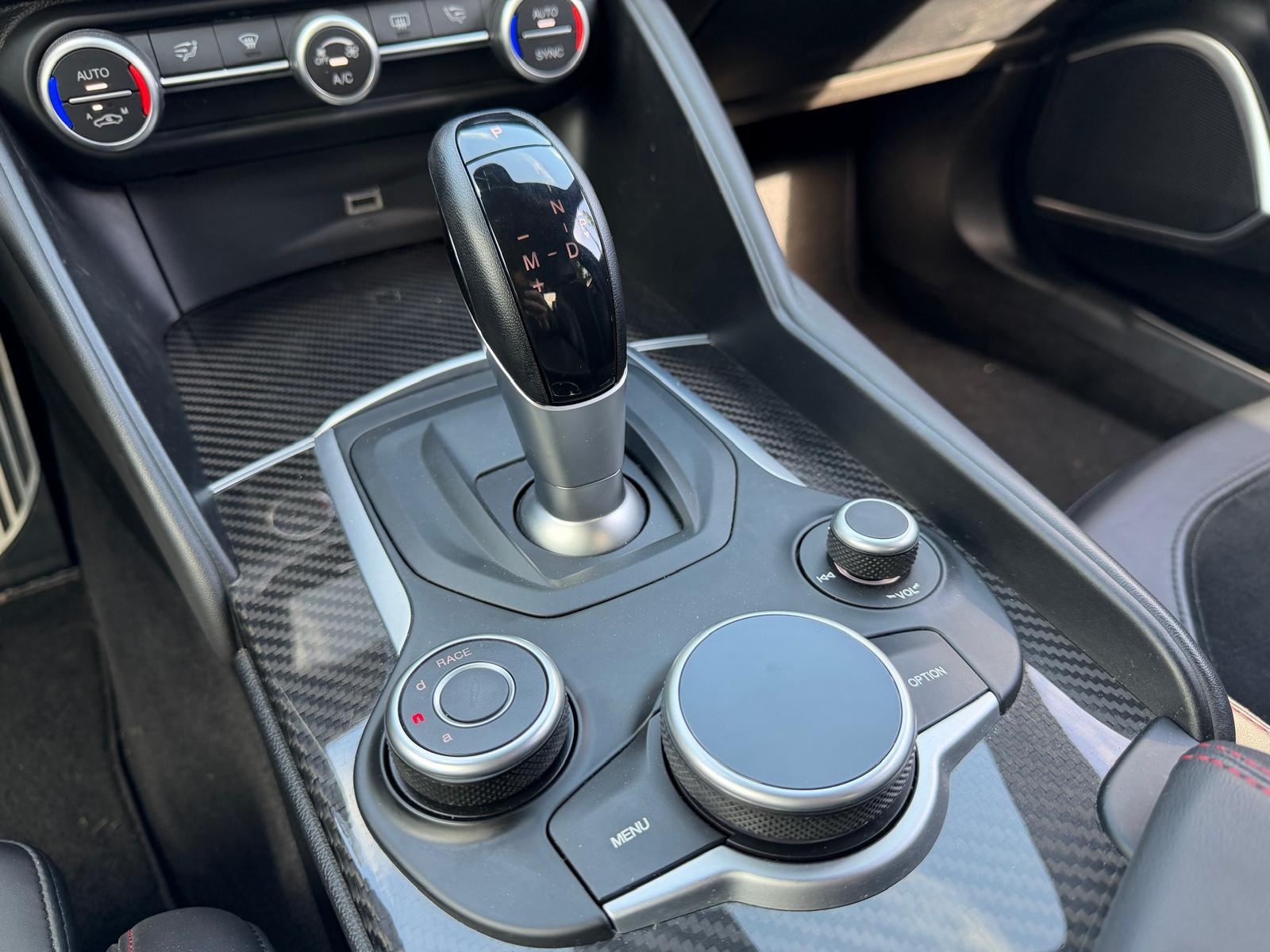 Foto van Alfa Romeo Giulia Quadrifoglio