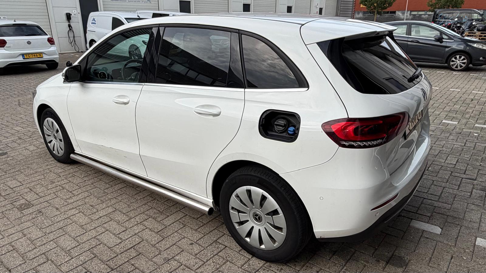Foto van Mercedes-Benz B 200 D