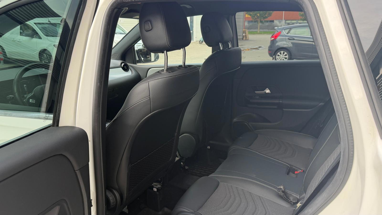 Foto van Mercedes-Benz B 200 D