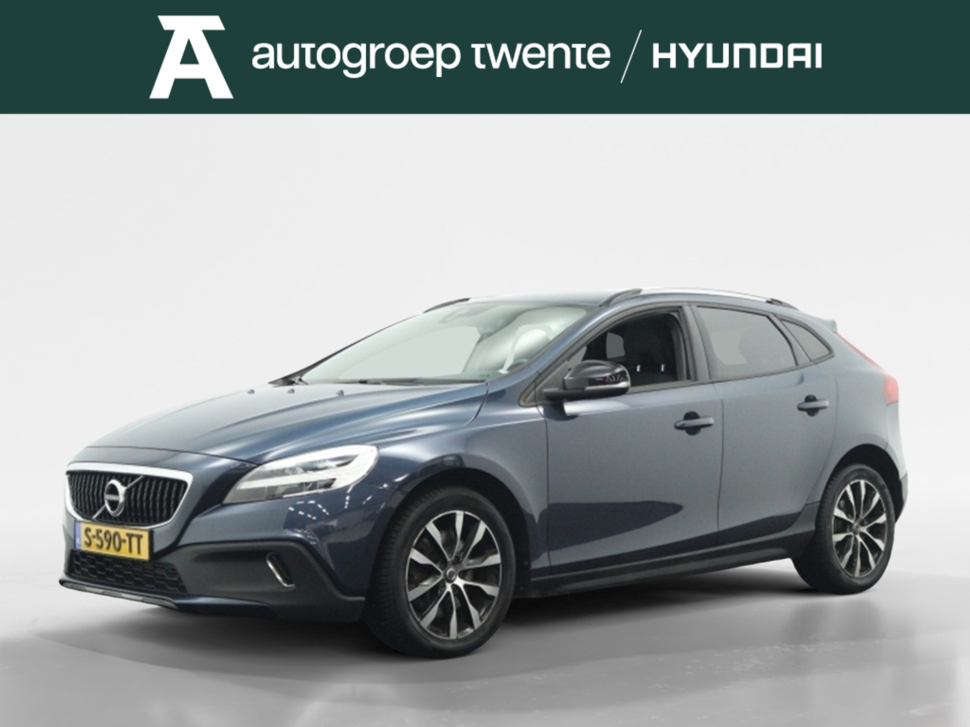 Volvo V40 Cross Country 1.5 T3 Summum 2019 - voorkant