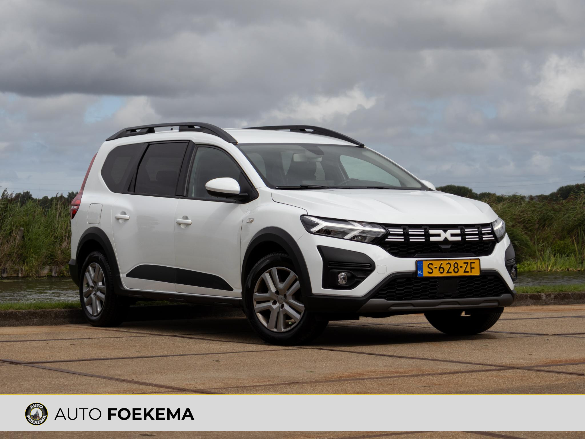 Dacia Jogger 1.0 TCe 100 ECO-G Expression 7p. 2023 - voorkant