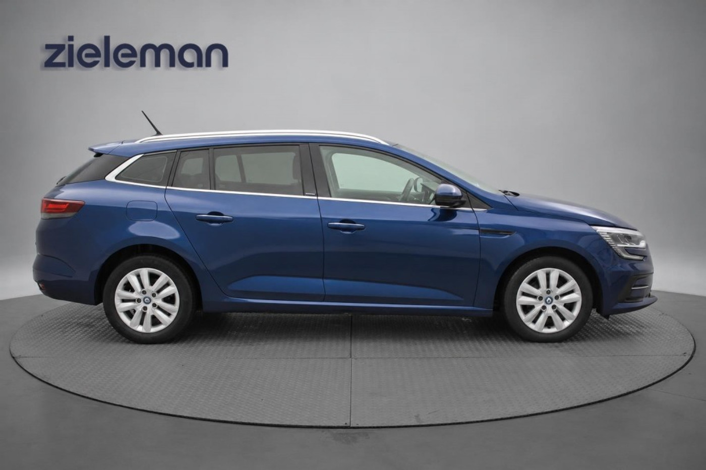 Foto van Renault Megane E-tech Plug-in Hybrid