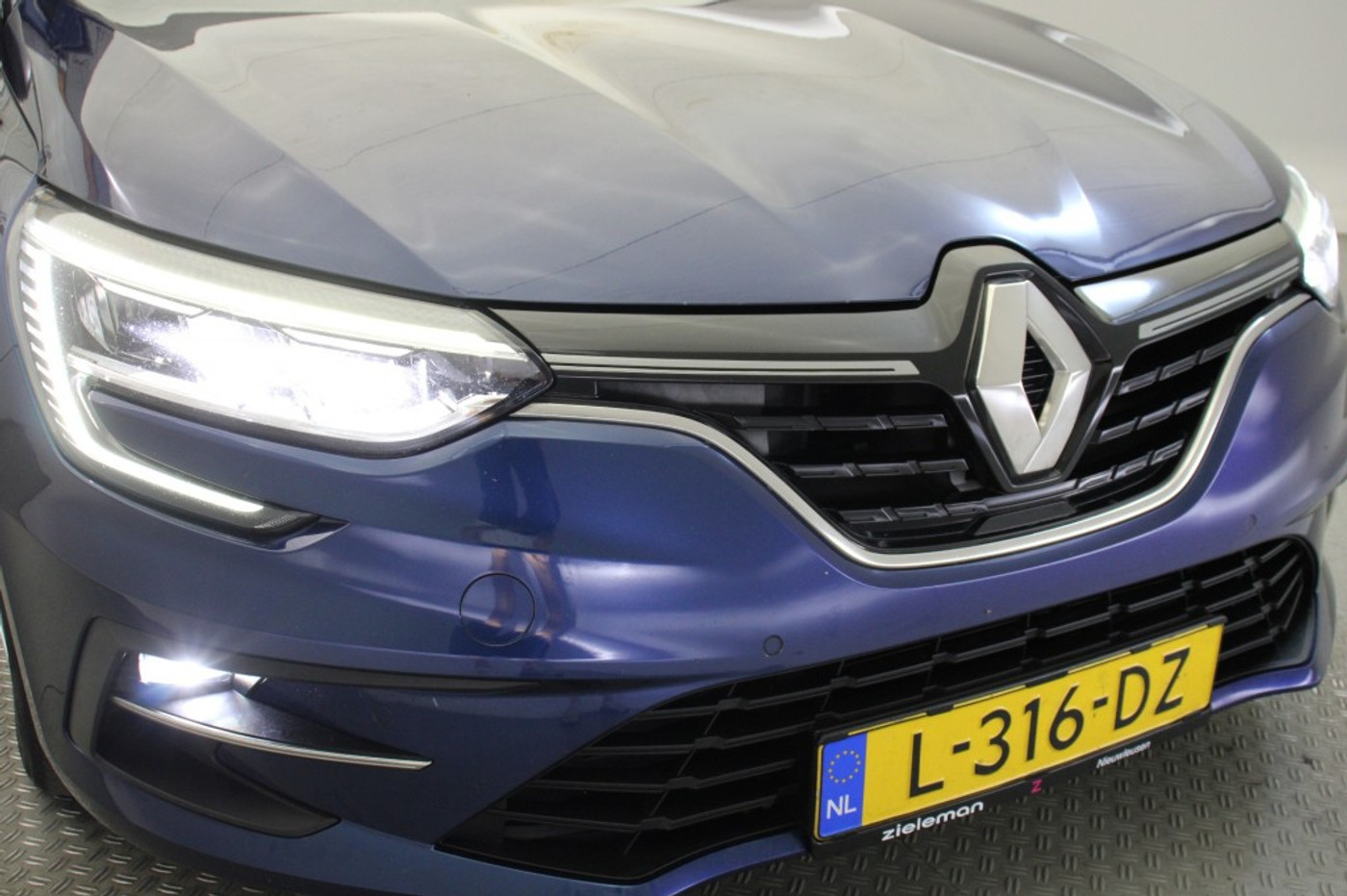 Foto van Renault Megane E-tech Plug-in Hybrid