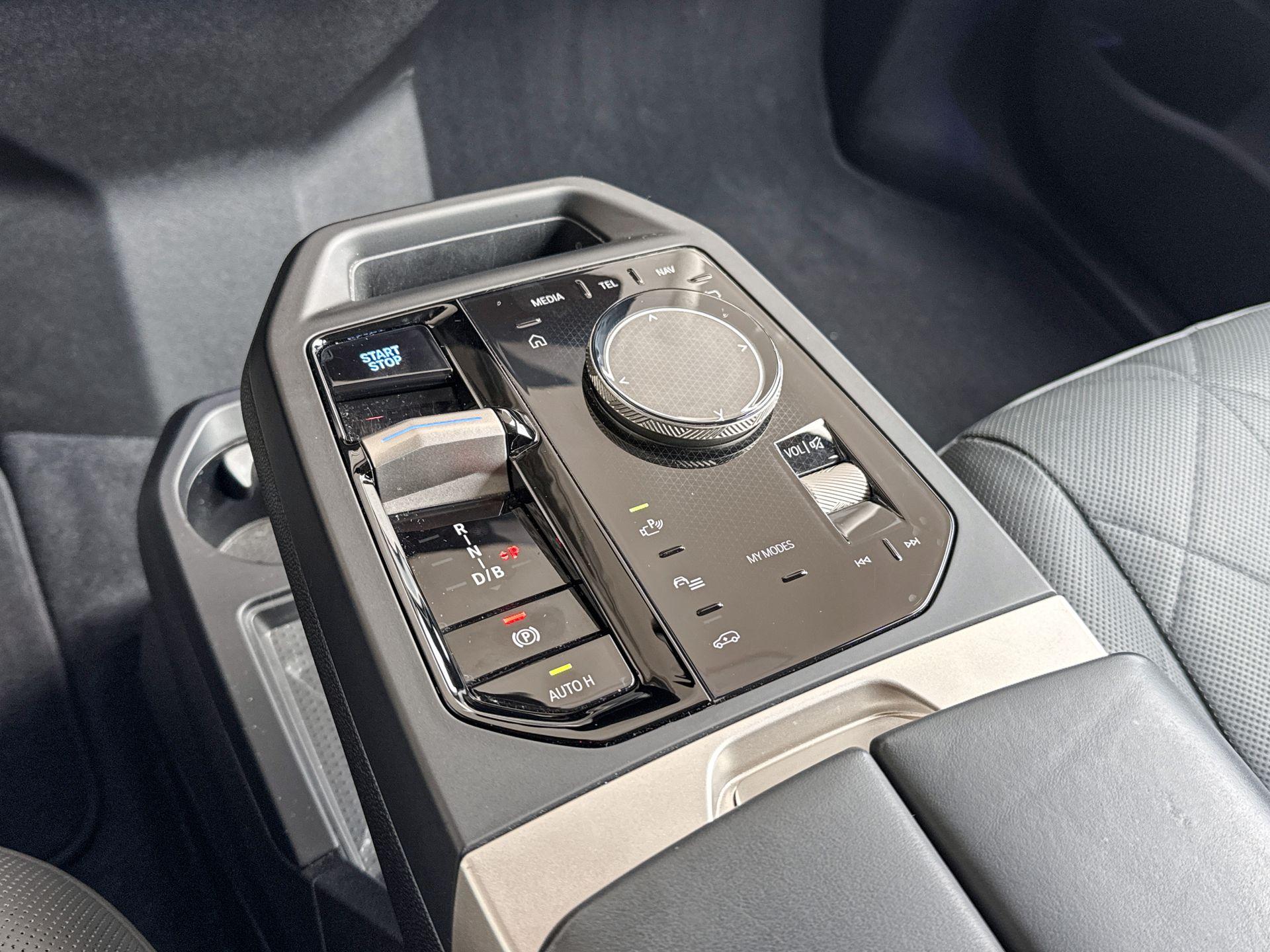 Foto van BMW Ix Xdrive50