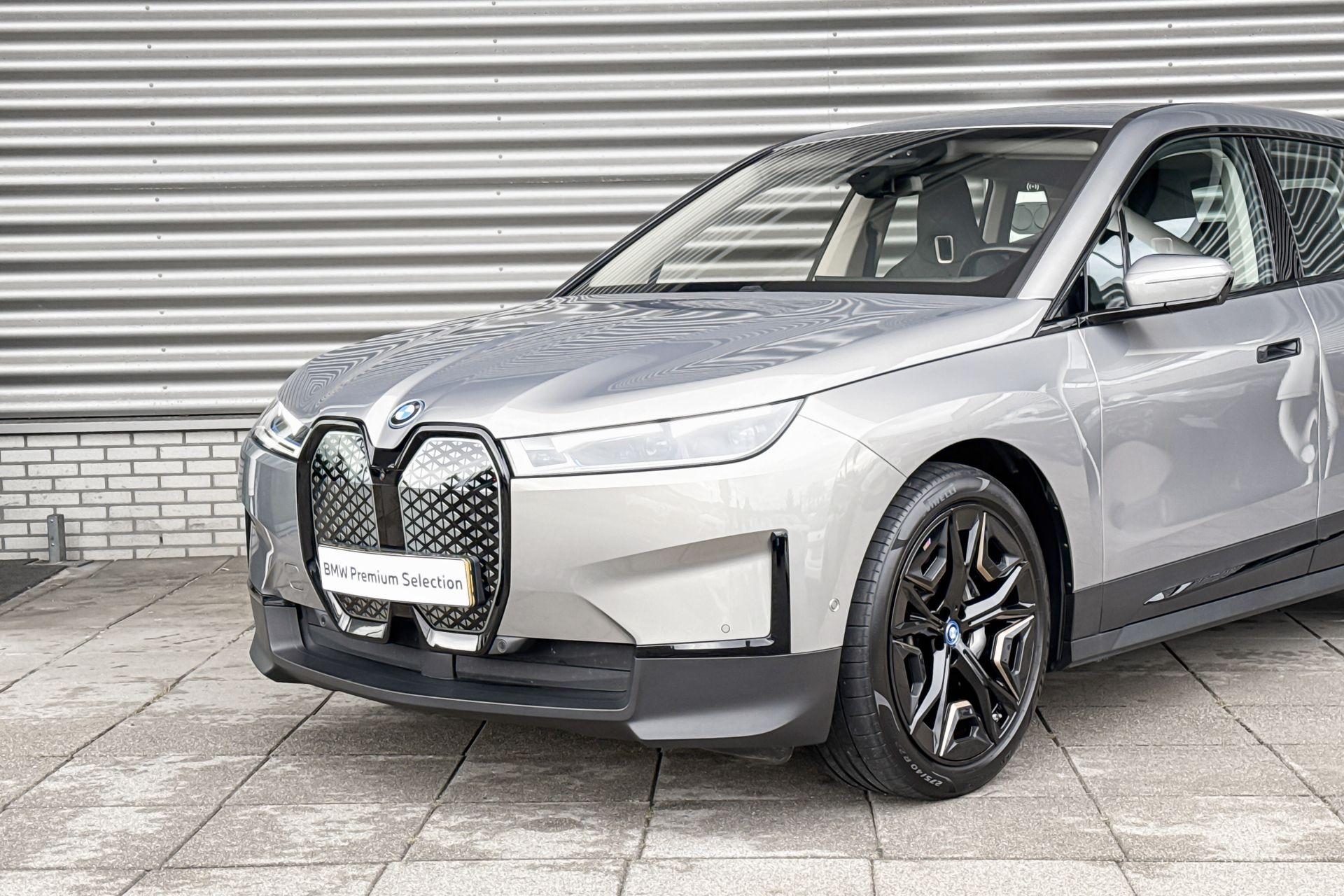 Foto van BMW Ix Xdrive50