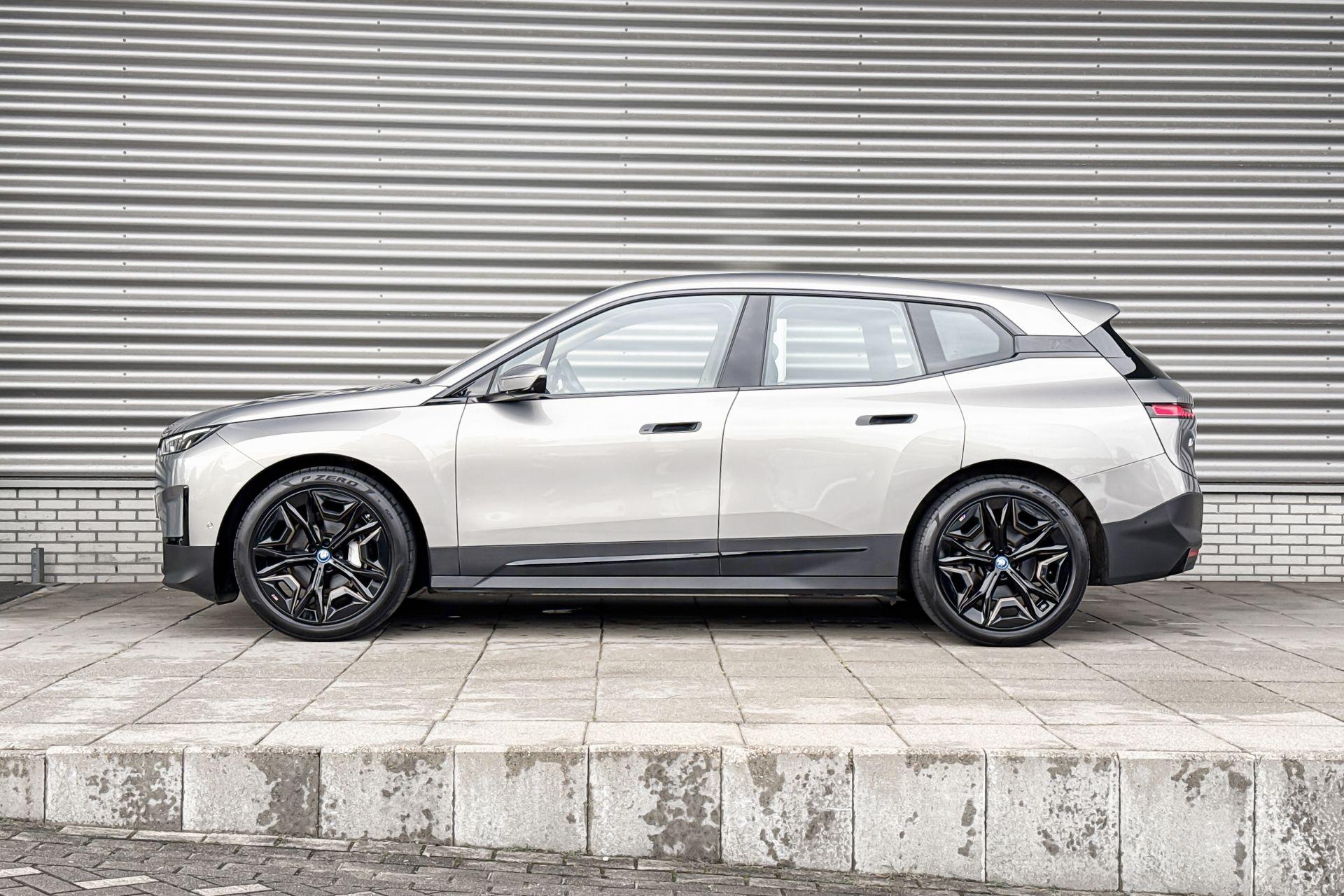 Foto van BMW Ix Xdrive50