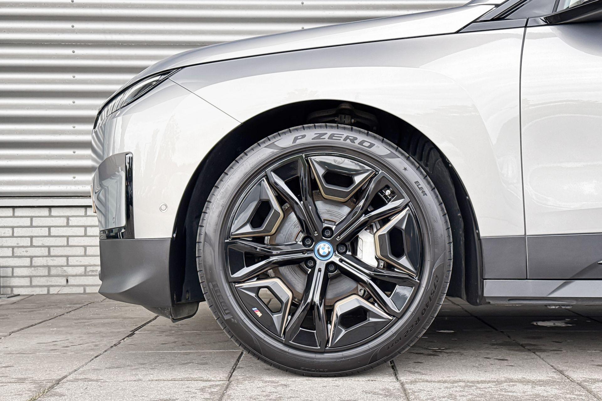 Foto van BMW Ix Xdrive50