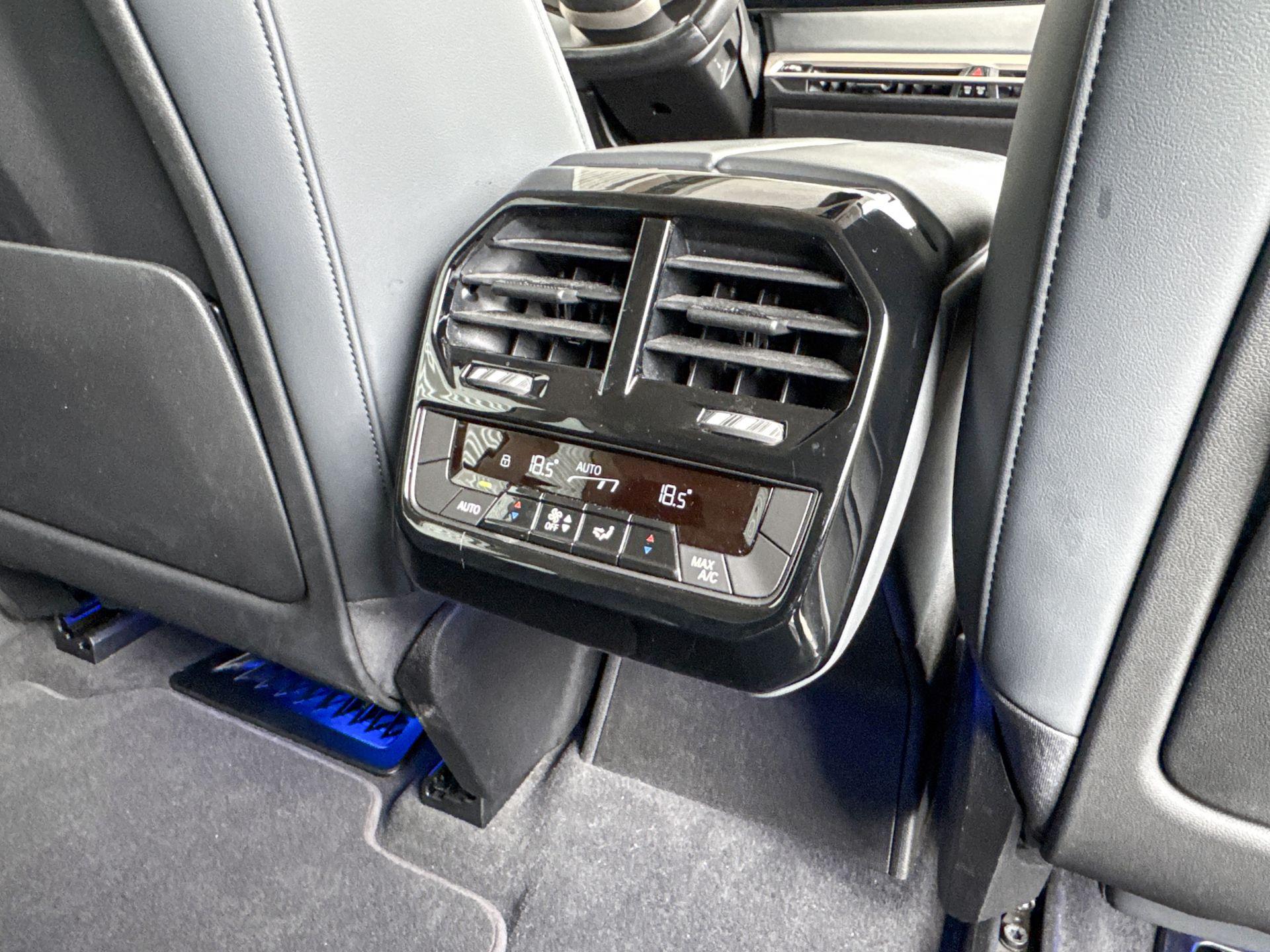 Foto van BMW Ix Xdrive50