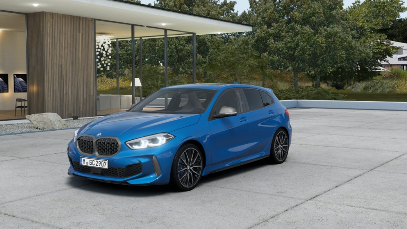 Foto van BMW M135i xDrive