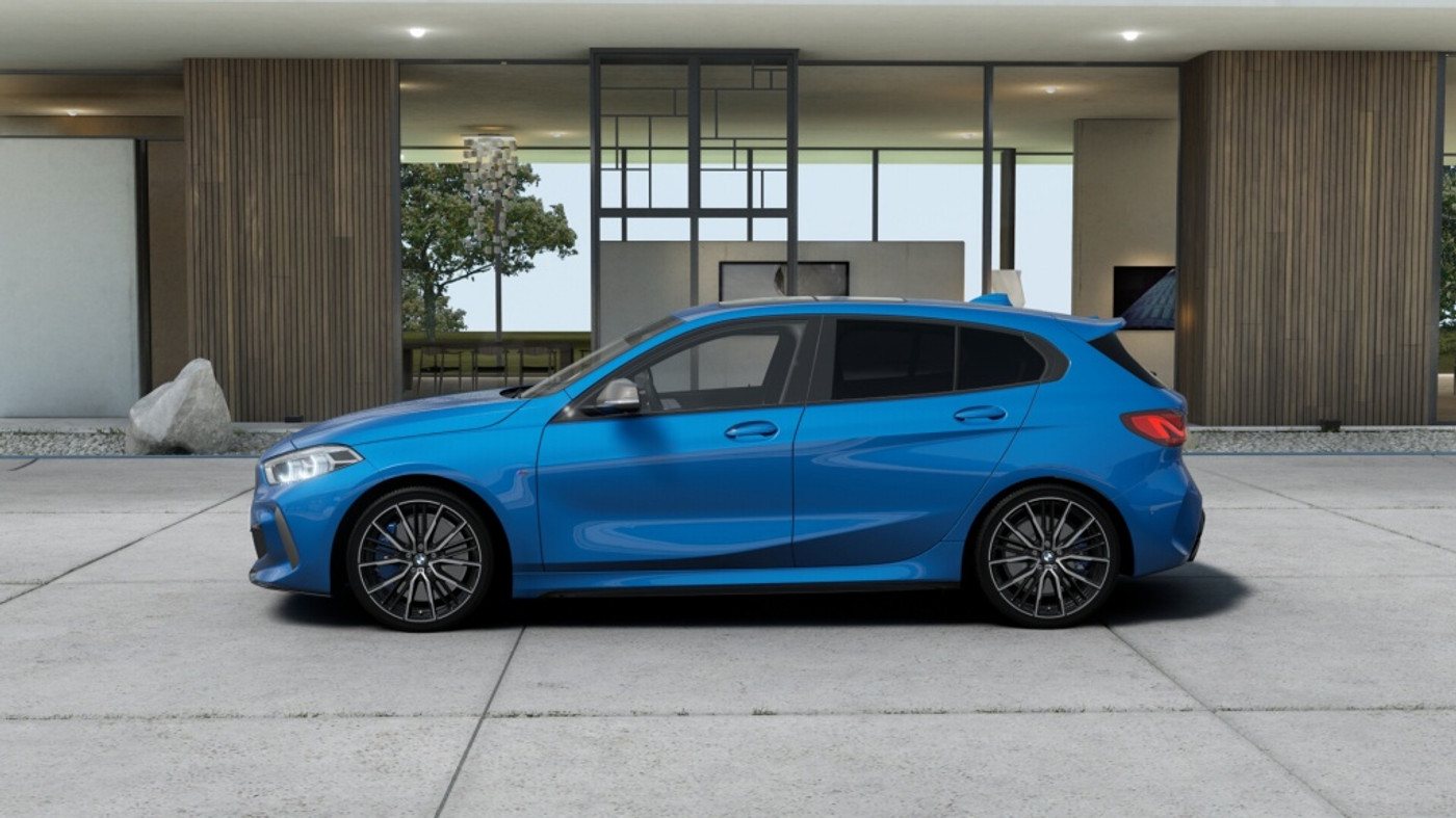 Foto van BMW M135i xDrive