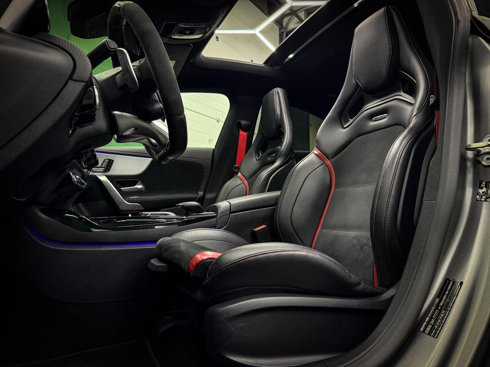 Foto van Mercedes-Benz AMG Cla 45 S