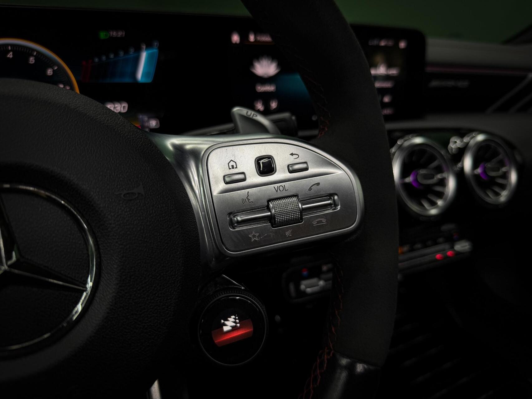 Foto van Mercedes-Benz AMG Cla 45 S