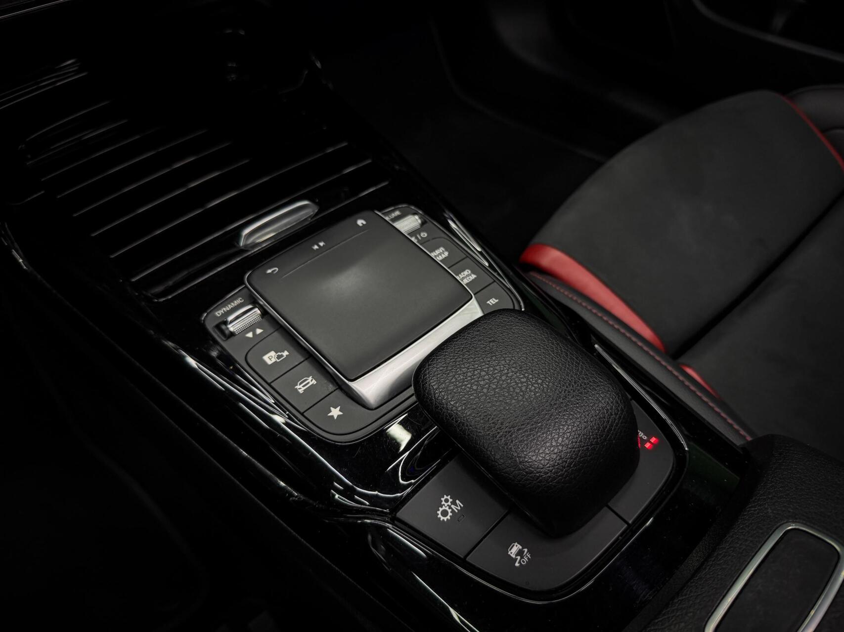 Foto van Mercedes-Benz AMG Cla 45 S