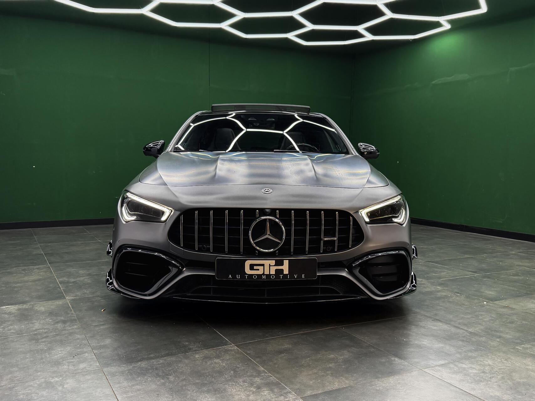 Foto van Mercedes-Benz AMG Cla 45 S