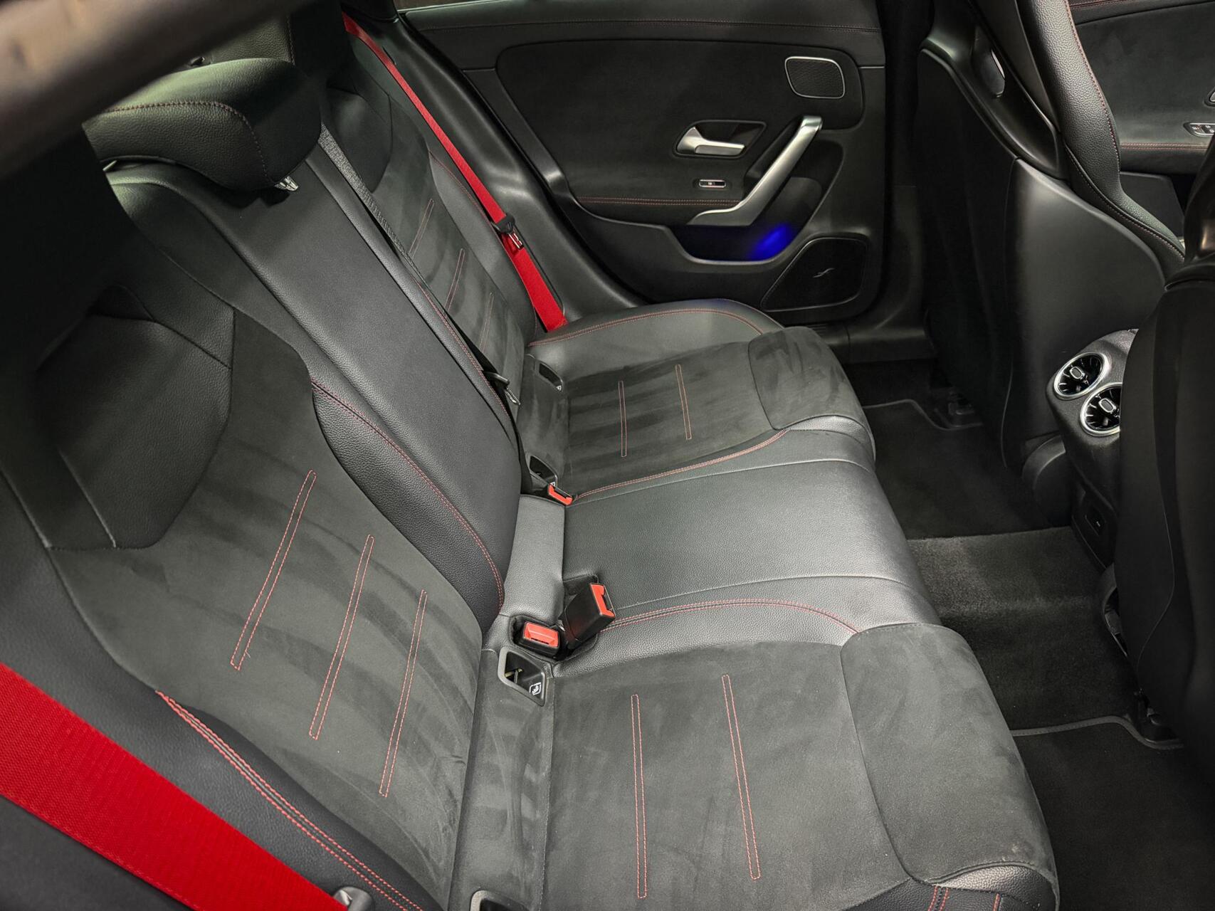 Foto van Mercedes-Benz AMG Cla 45 S