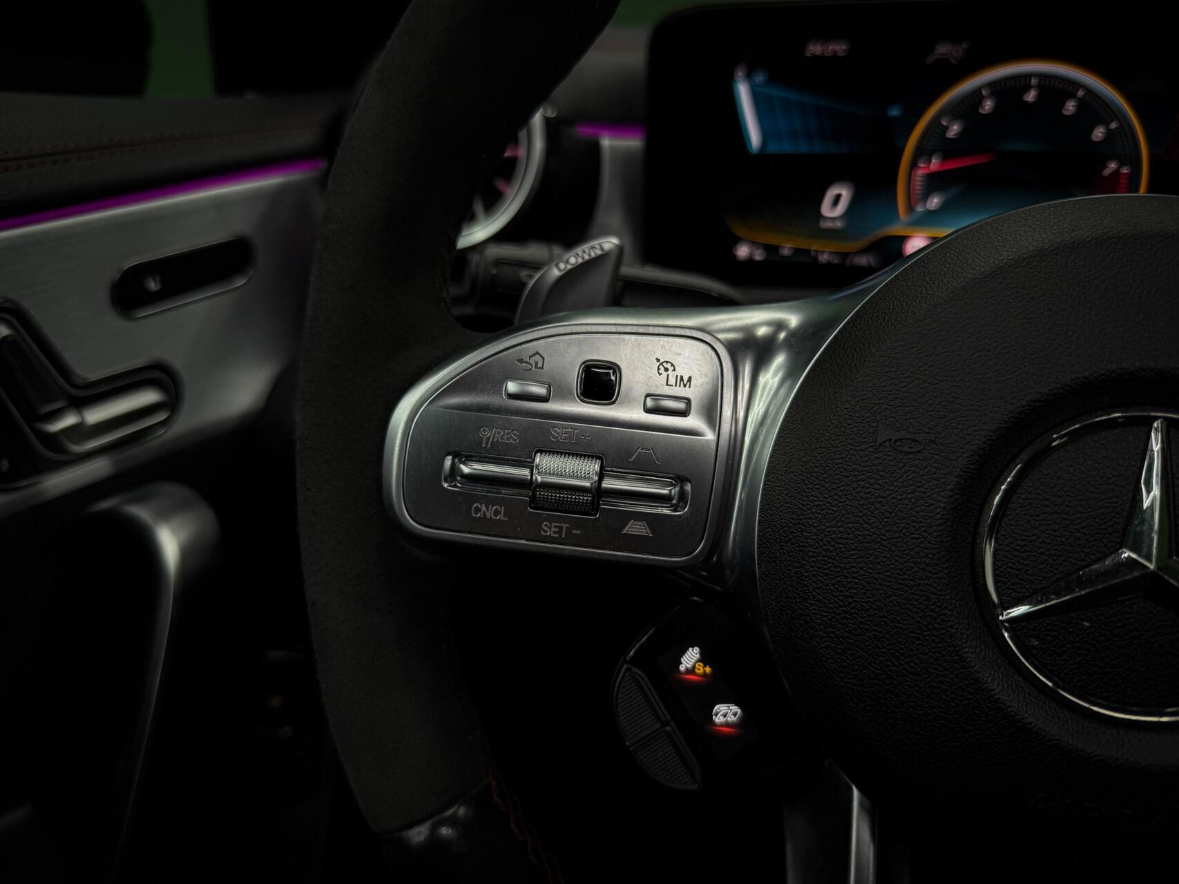 Foto van Mercedes-Benz AMG Cla 45 S