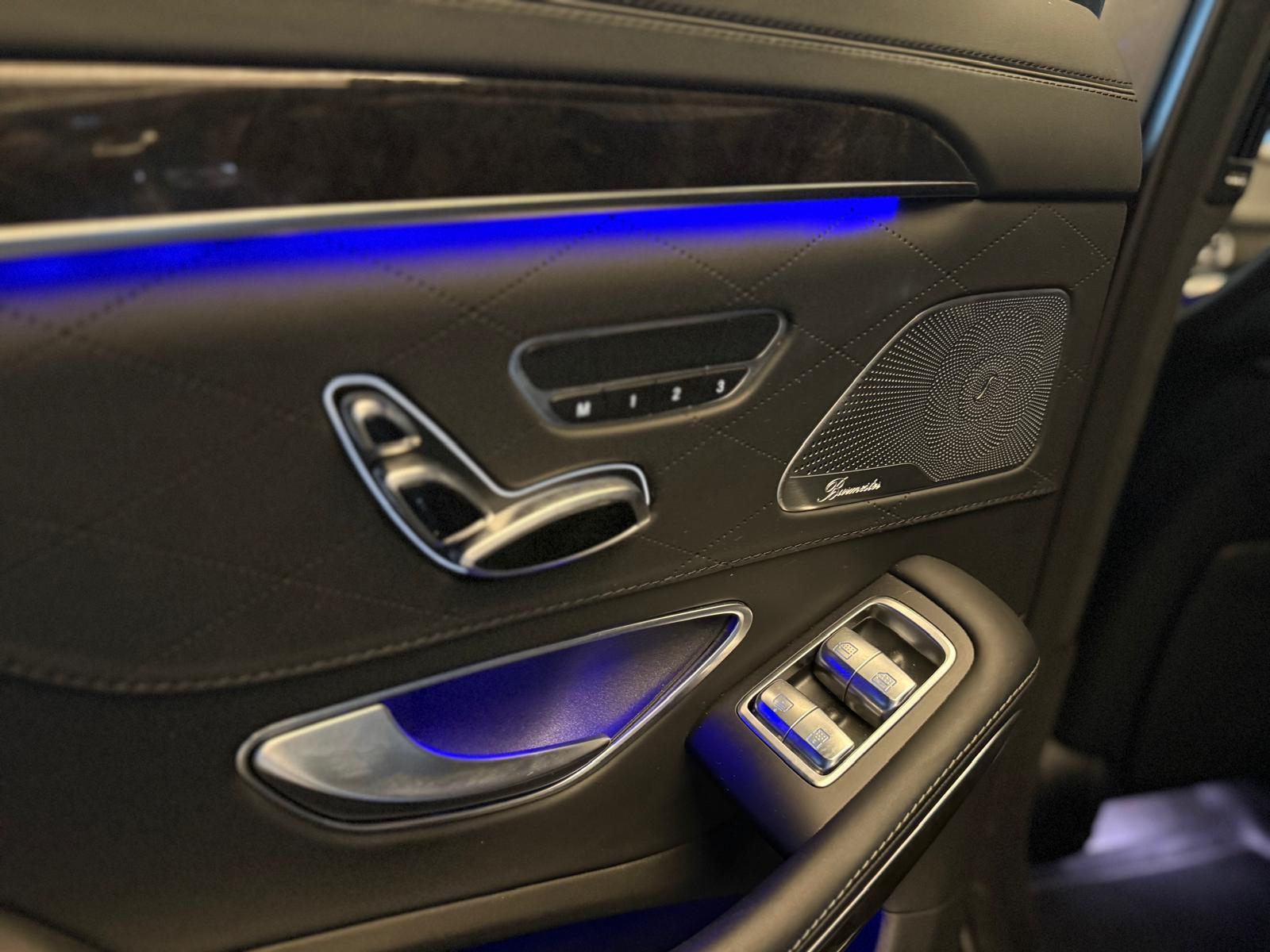 Foto van Mercedes-Benz S 500 4Matic