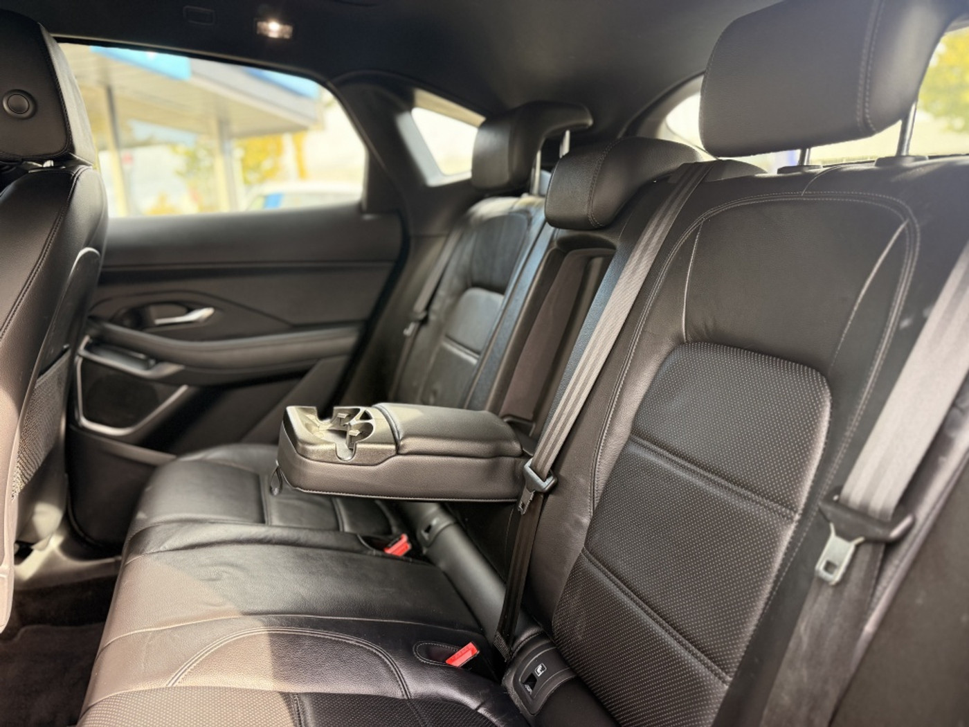 Foto van Jaguar E-pace