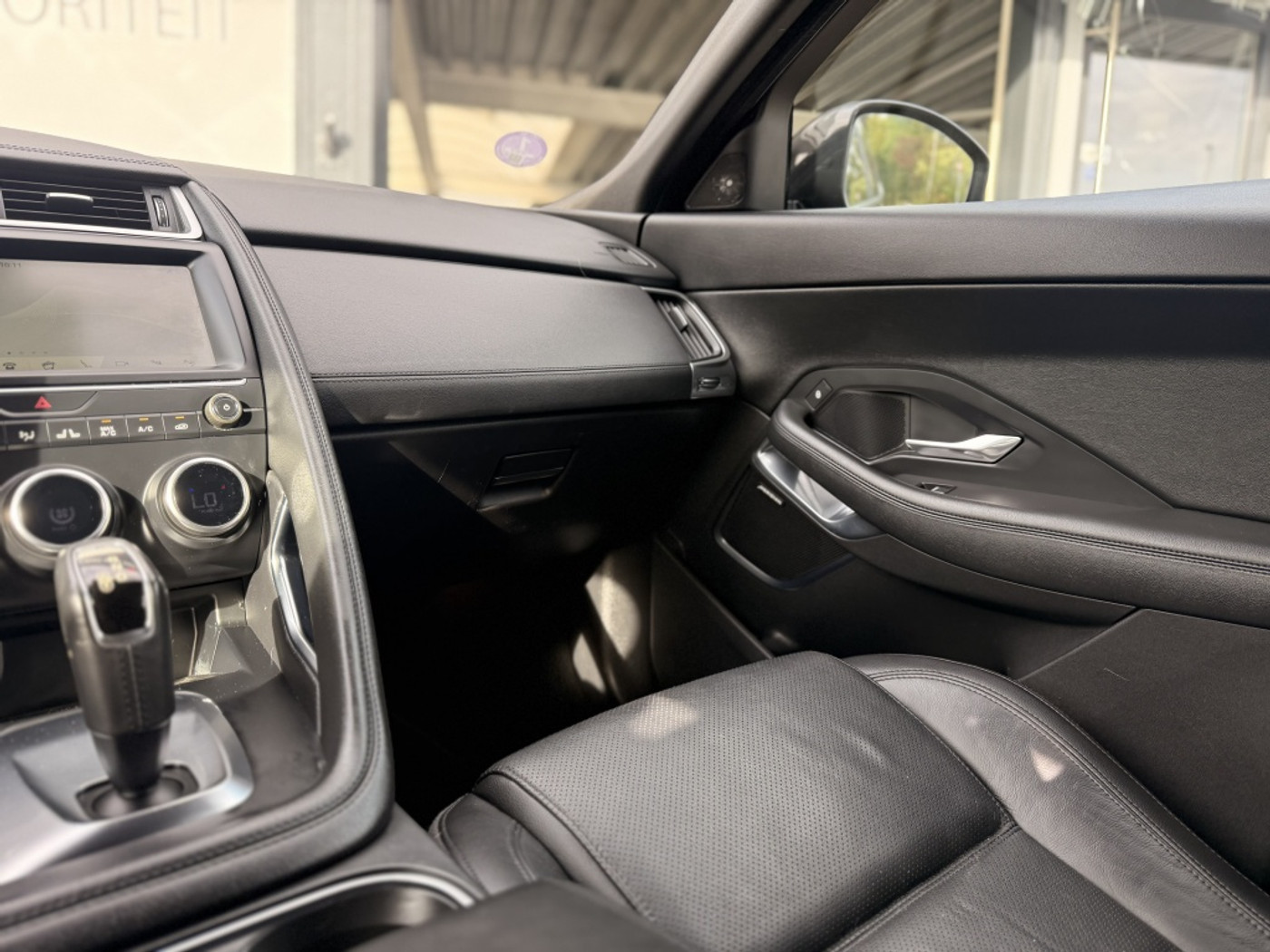 Foto van Jaguar E-pace