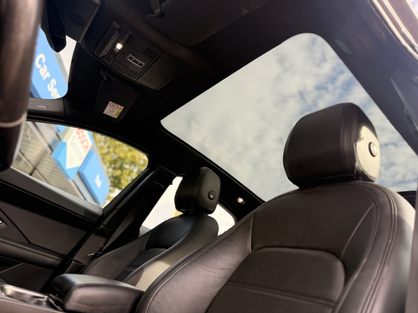 Foto van Jaguar E-pace