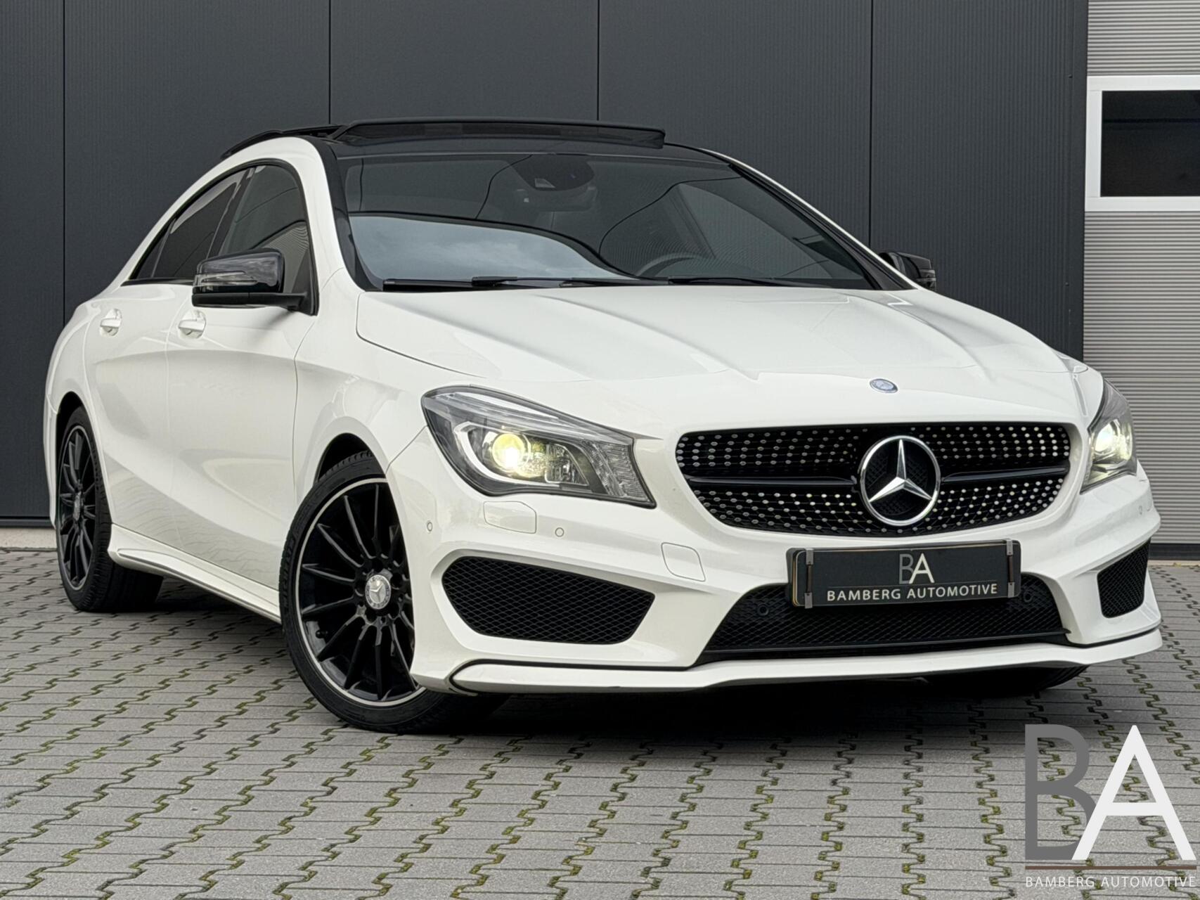 Mercedes-Benz Cla 200 200 AMG |pano| trekhaak| leder| cruise 2013 - voorkant