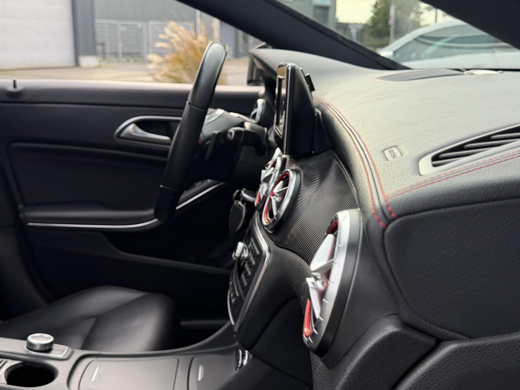 Foto van Mercedes-Benz Cla 200